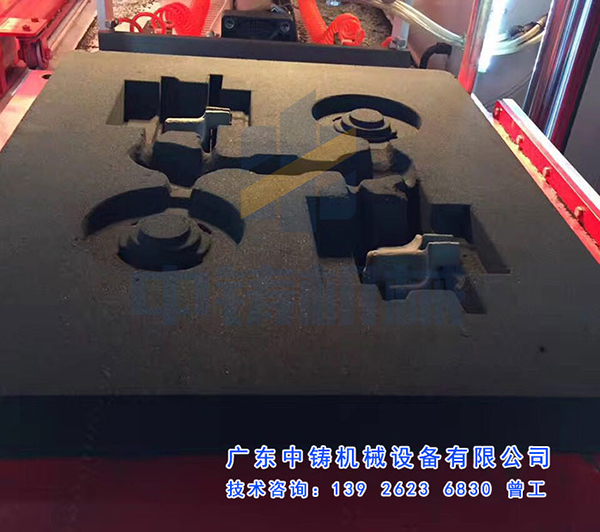 全自動(dòng)造型機(jī)砂型效果.jpg